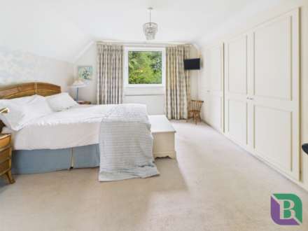 Church Road, Aspley Heath, Image 17
