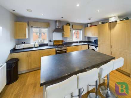 Kiln Drive, Woburn Sands, Image 6