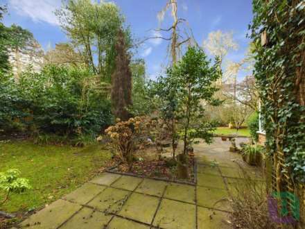 Church Road, Aspley Heath, Image 25