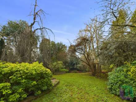 Church Road, Aspley Heath, Image 27