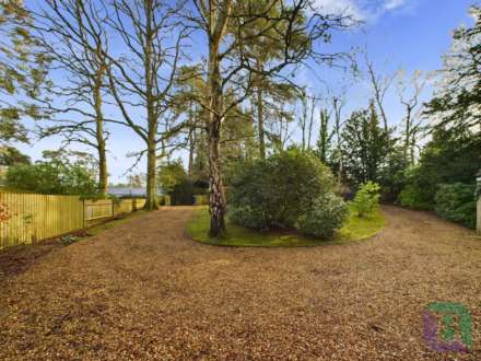 Church Road, Aspley Heath, Image 31