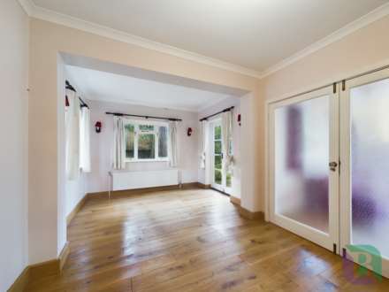 Church Road, Aspley Heath, Image 7
