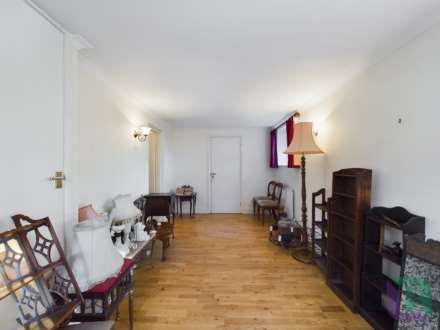 Church Road, Aspley Heath, Image 9