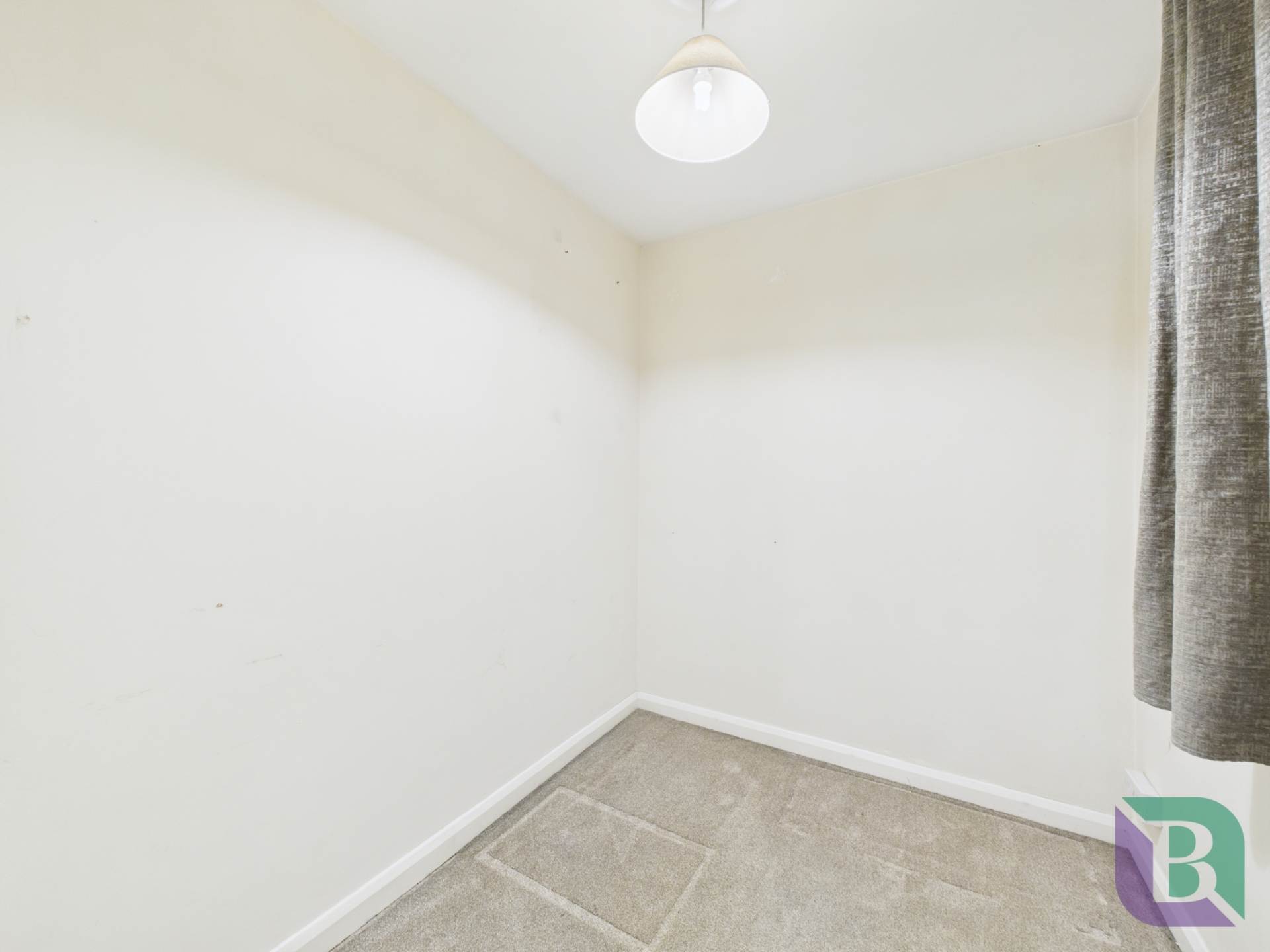 Hockliffe Brae, Walnut Tree, Image 11