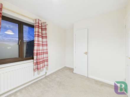 Hockliffe Brae, Walnut Tree, Image 16