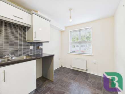 Lydbrook Lane, Woburn Sands, Image 4