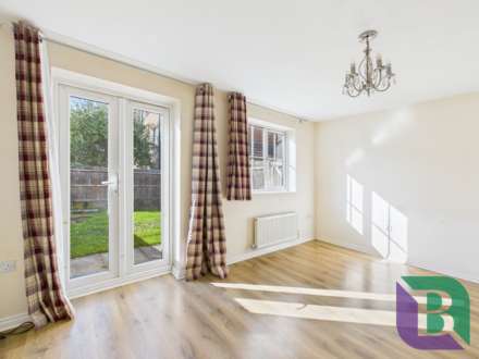 Lydbrook Lane, Woburn Sands, Image 5