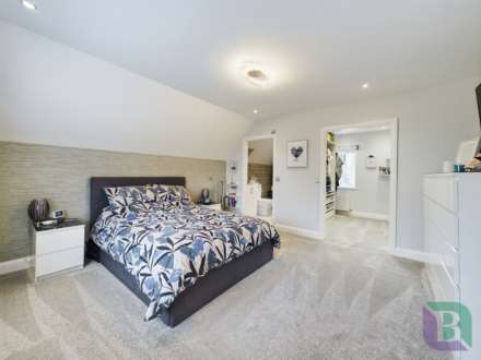 Hill View, Newport Pagnell, Image 15