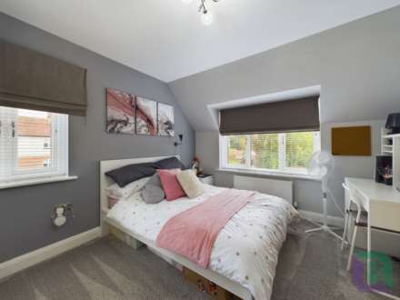 Hill View, Newport Pagnell, Image 20