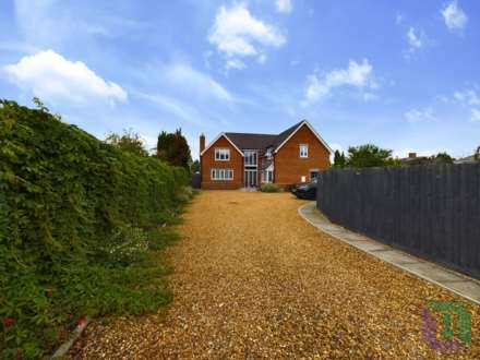 Hill View, Newport Pagnell, Image 28