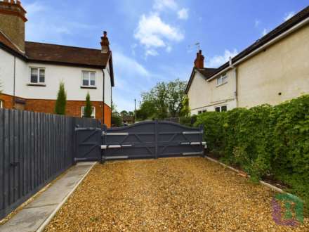 Hill View, Newport Pagnell, Image 29