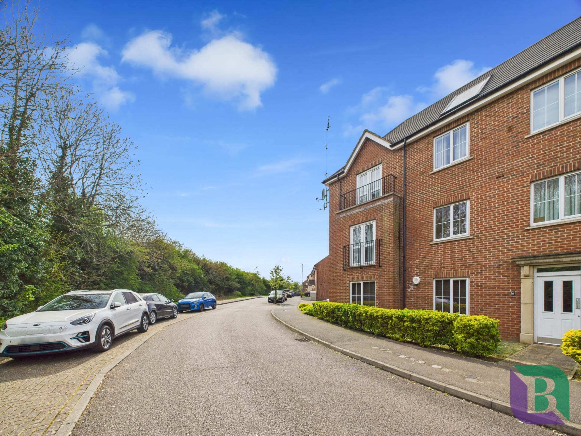 Cable Crescent, Woburn Sands, Image 15
