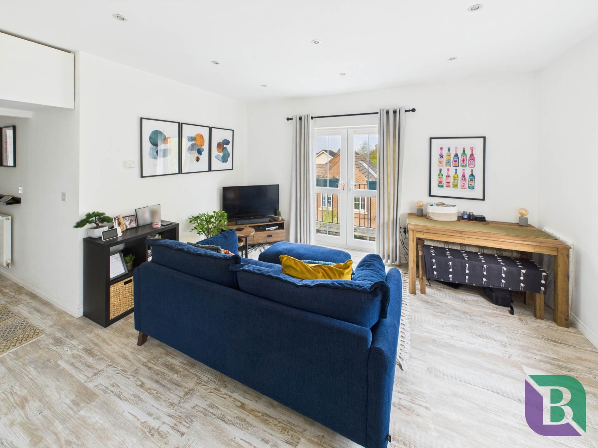 Cable Crescent, Woburn Sands, Image 2