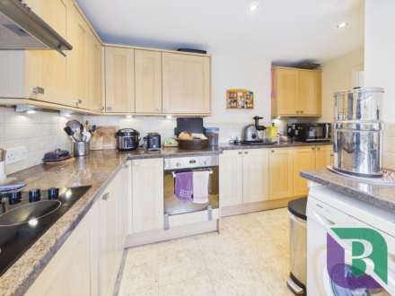 Weathercock Close, Woburn Sands, Image 6