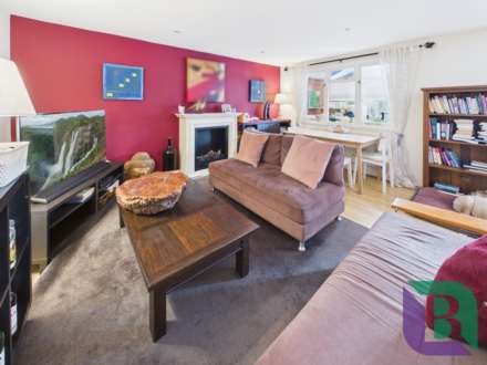 Weathercock Close, Woburn Sands, Image 8