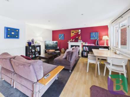 Weathercock Close, Woburn Sands, Image 9