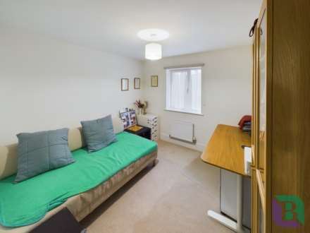 Halesworth Avenue, Broughton, Image 11