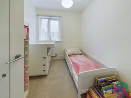 Halesworth Avenue, Broughton, Image 13