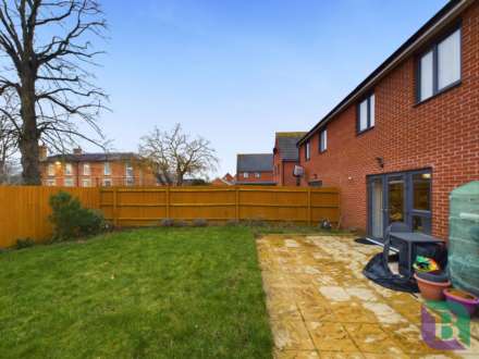 Halesworth Avenue, Broughton, Image 16