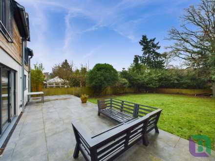 Church Road, Woburn Sands, Image 35