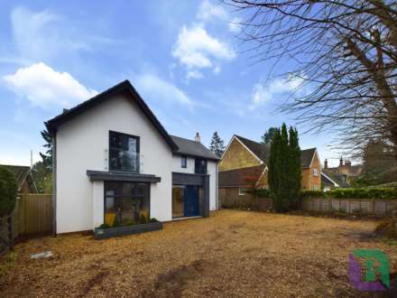 Church Road, Woburn Sands, Image 40