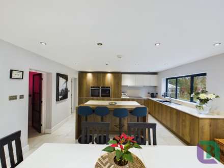 Church Road, Woburn Sands, Image 6