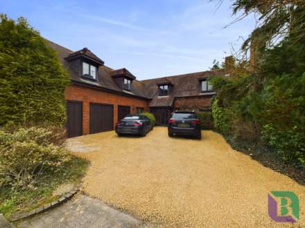 4 Bedroom Detached, Mill Lane, Woolstone