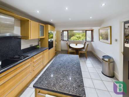 Mill Lane, Woolstone, Image 11