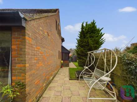 Mill Lane, Woolstone, Image 31