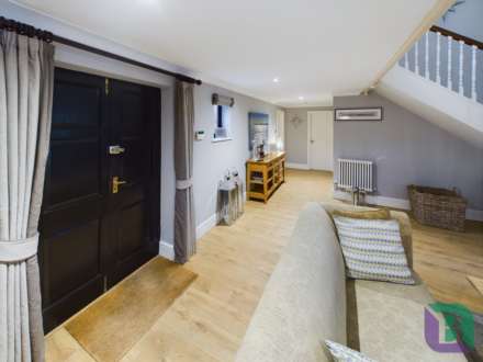 Mill Lane, Woolstone, Image 9