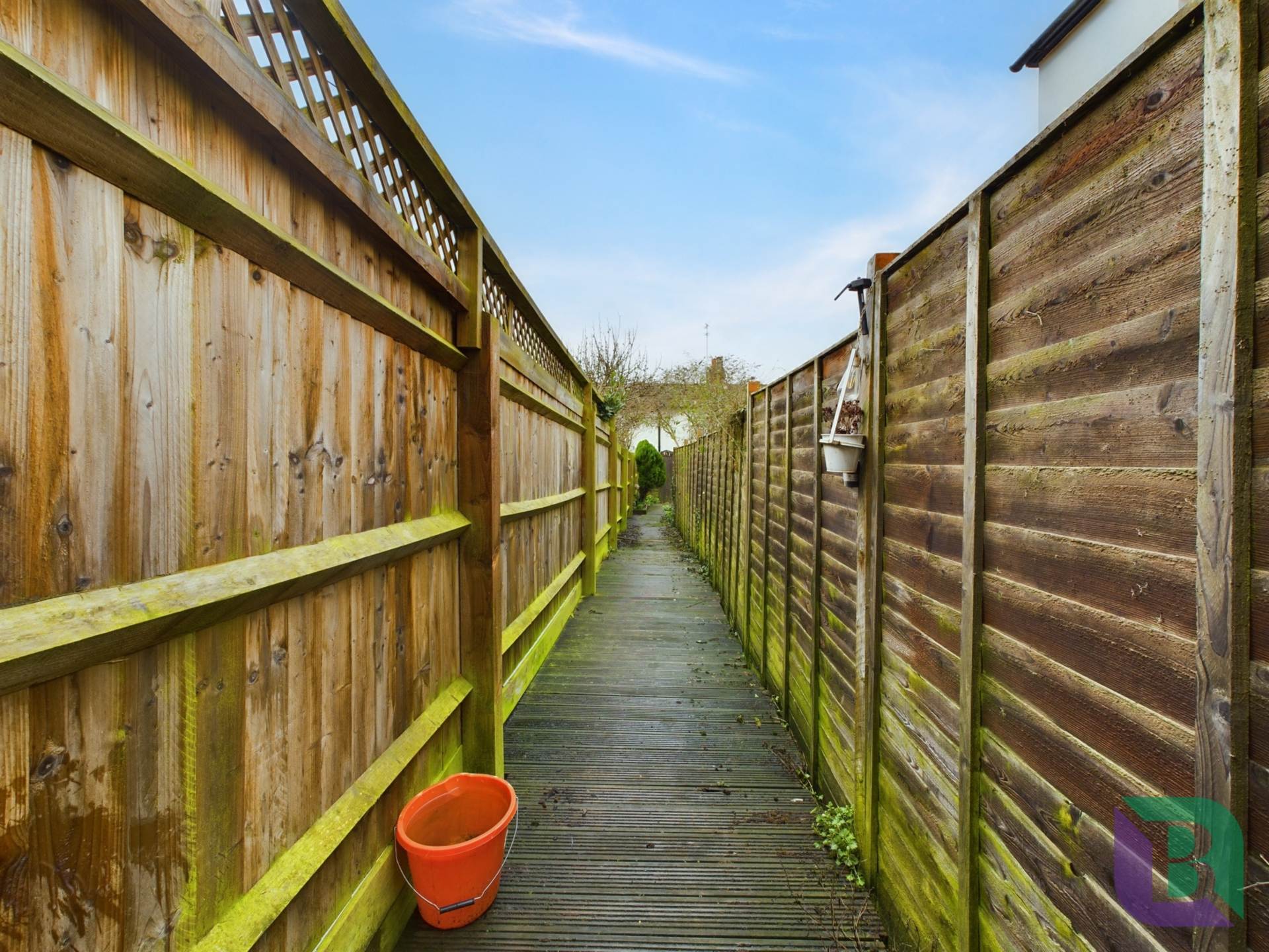 Station Road, Woburn Sands, Image 15