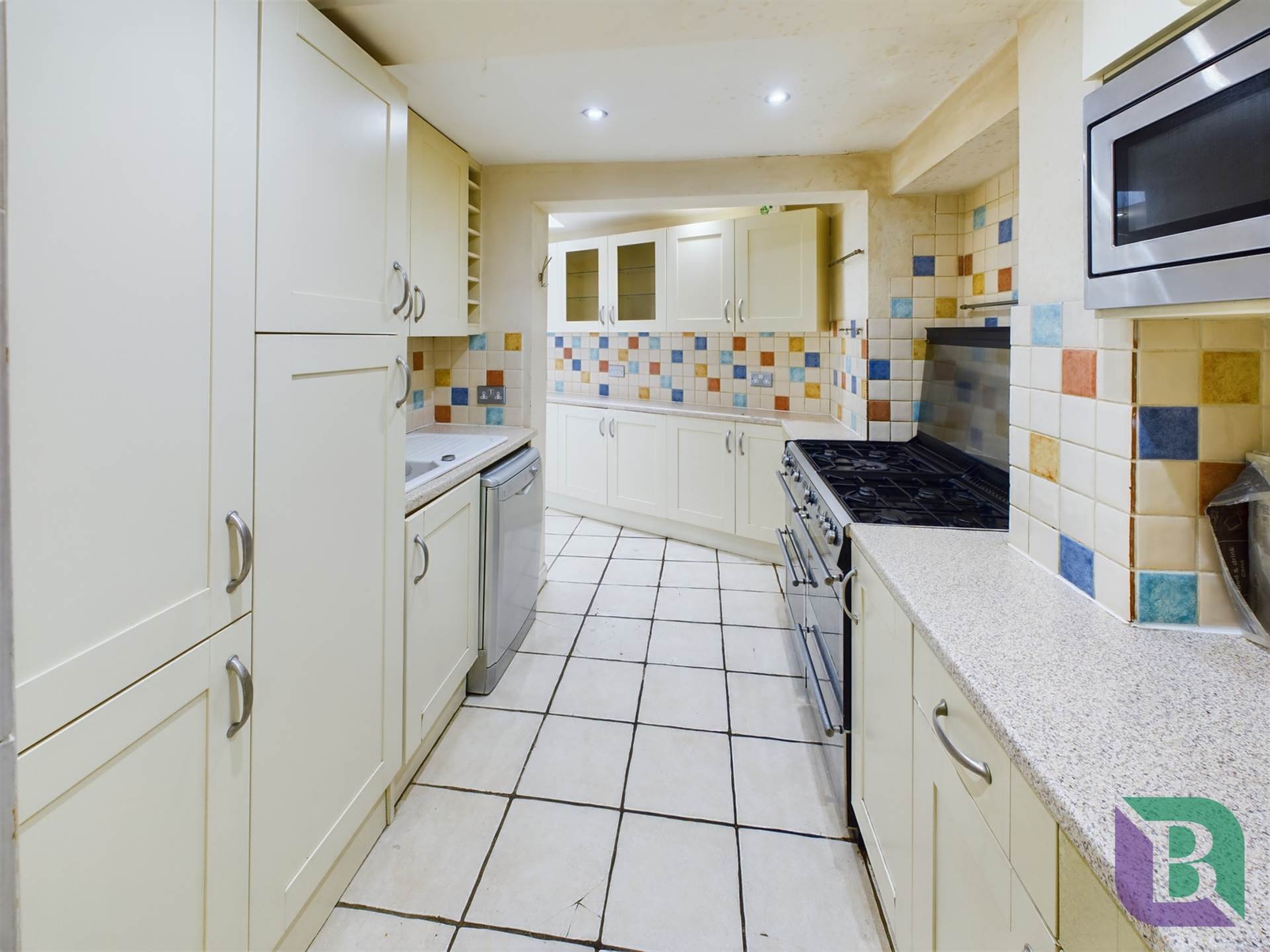 Station Road, Woburn Sands, Image 4
