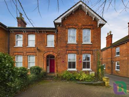 Station Road, Woburn Sands, Image 1