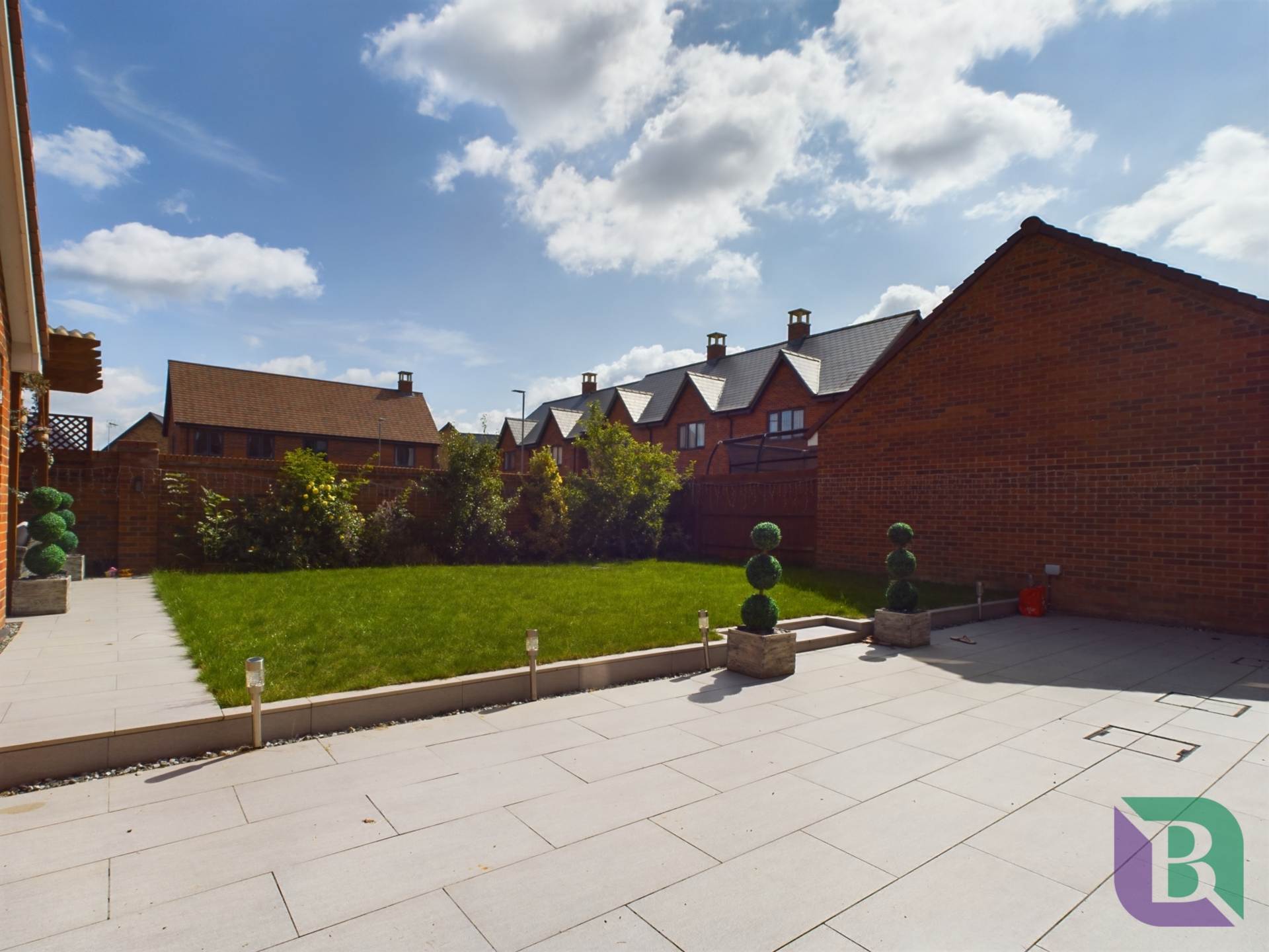 Berrichon Crescent, Whitehouse, Image 17