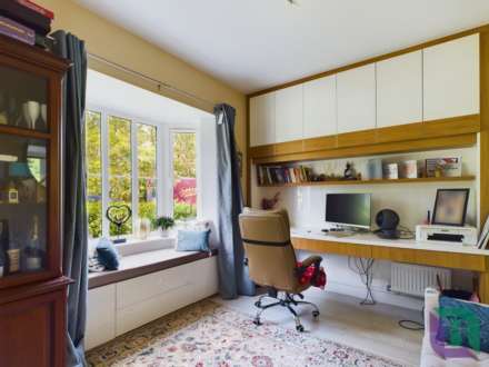 Berrichon Crescent, Whitehouse, Image 4