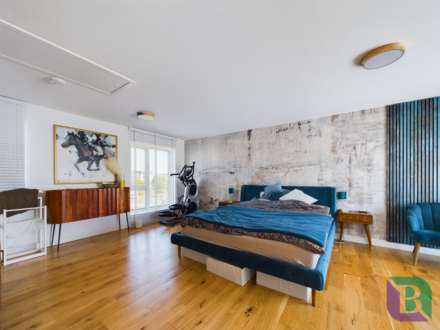 Countess Way, Broughton, Image 10