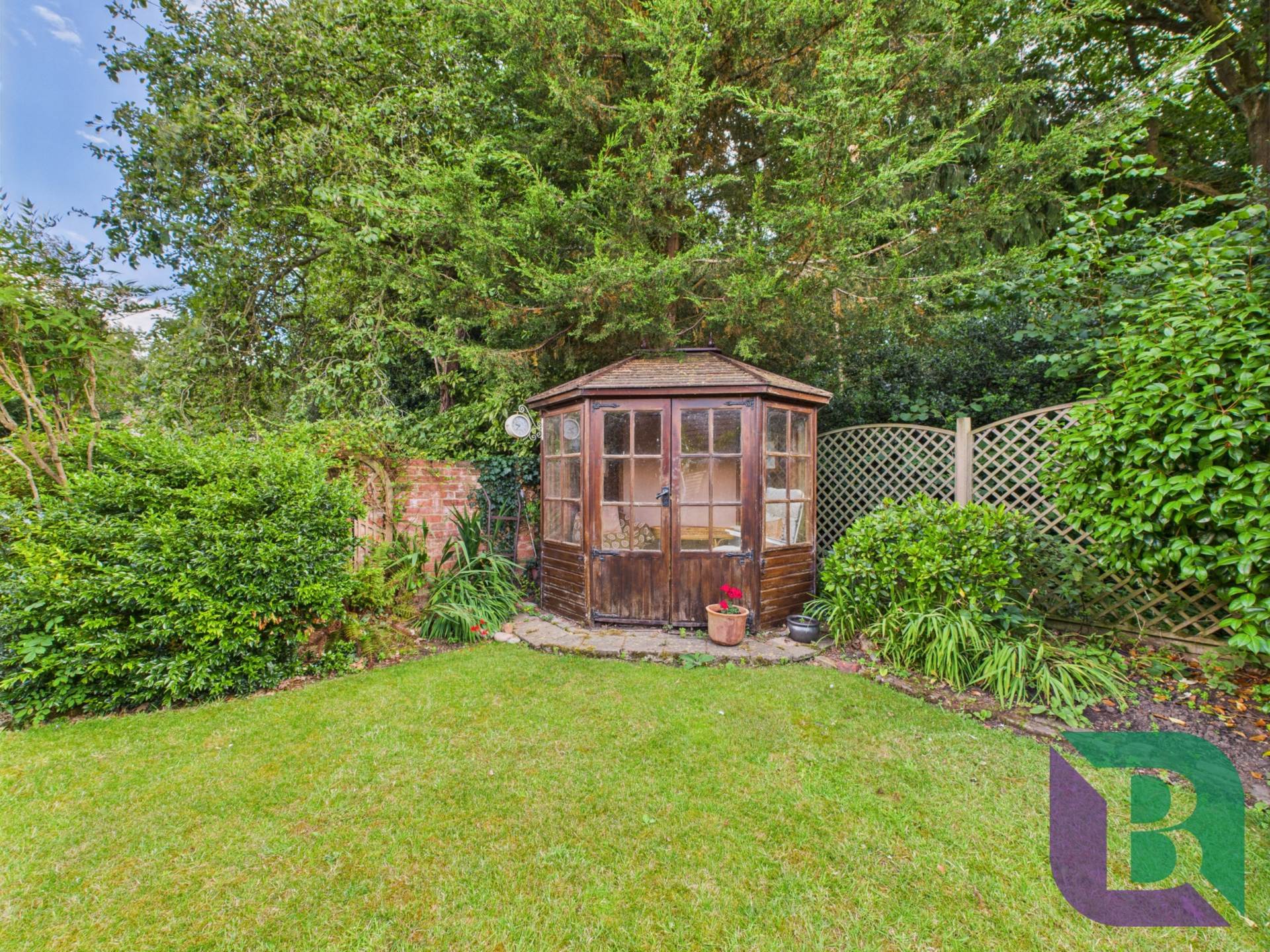 Walton Road, Milton Keynes, Image 22