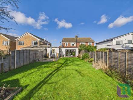 Bow Brickhill Road, Woburn Sands, Image 17