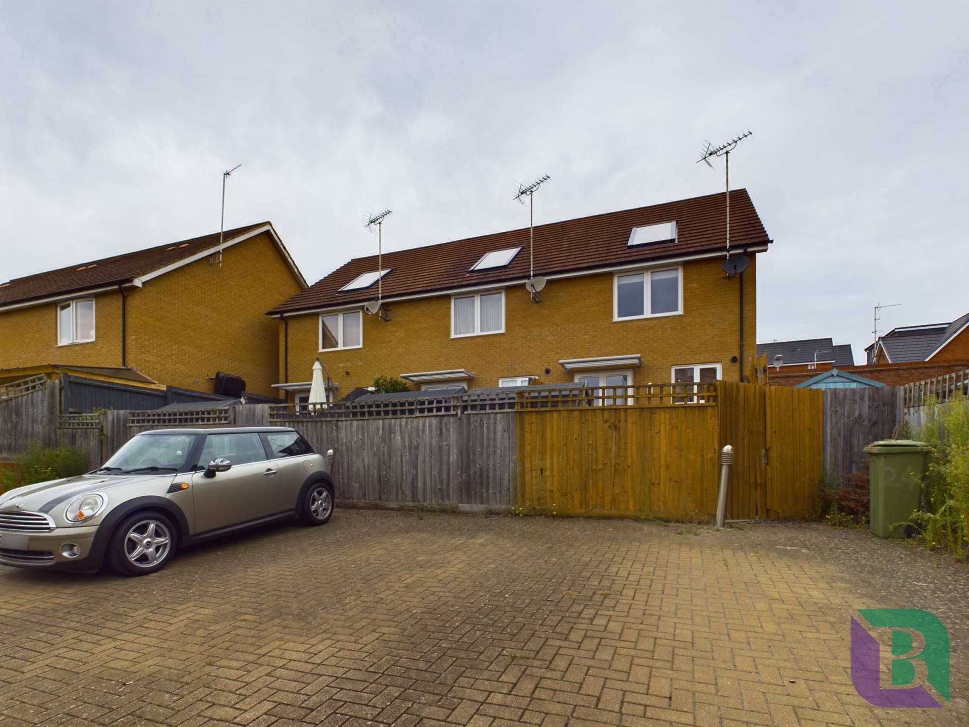 Lamour Lane, Oxley Park, Image 16