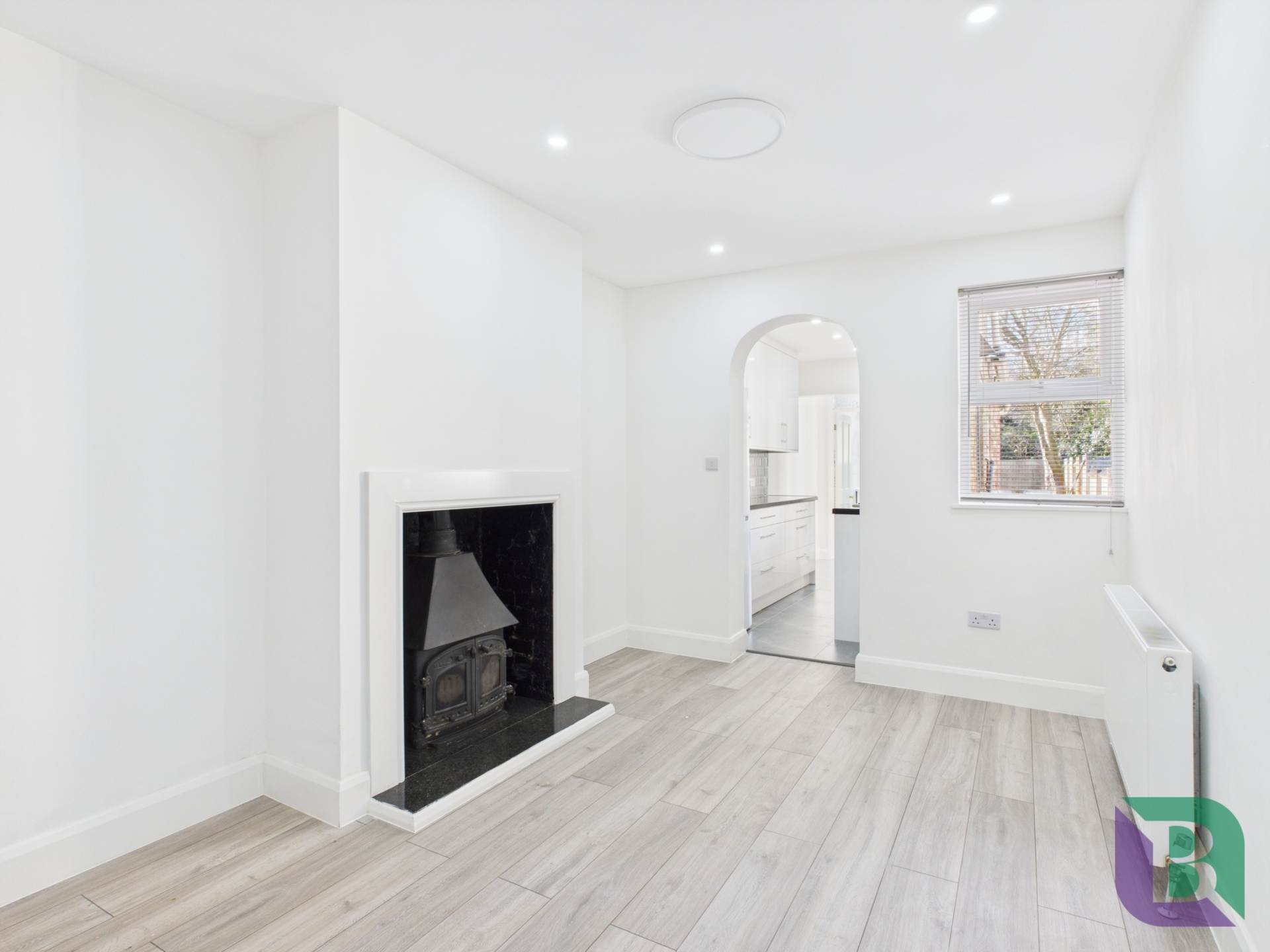 Station Road, Woburn Sands, Image 5