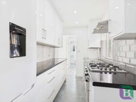 Station Road, Woburn Sands, Image 2