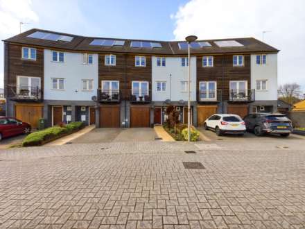 Penshurst Crescent, Ashland, Image 1