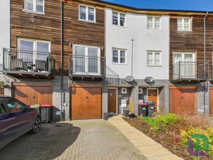 Penshurst Crescent, Ashland, Image 29