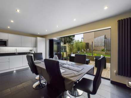 Penshurst Crescent, Ashland, Image 4