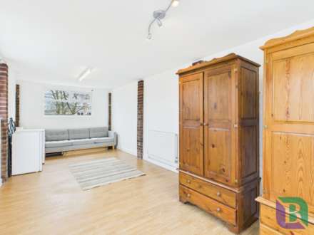 Salford Road, Aspley Guise, Image 17