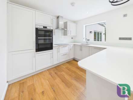 Elm Grove, Woburn Sands, Image 5