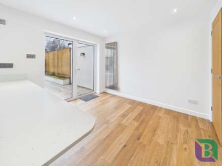 Elm Grove, Woburn Sands, Image 6