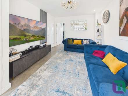 Burney Drive, Eagle Farm South, Image 3