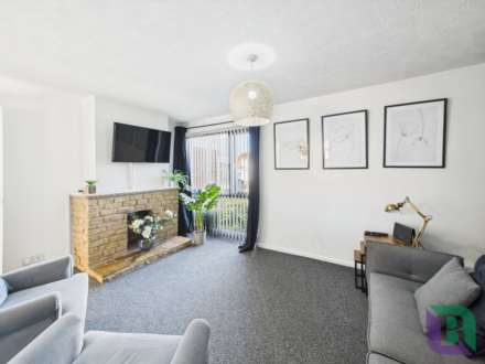 Frensham Drive, Bletchley, Image 10