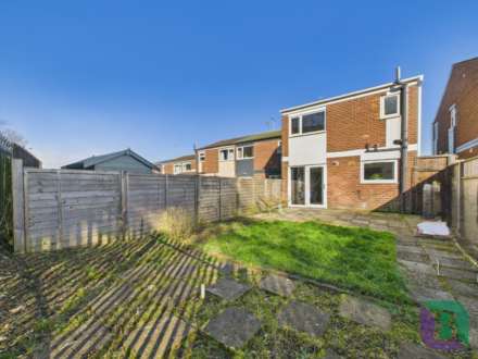 Frensham Drive, Bletchley, Image 18